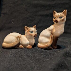 porcelain salt and pepper Siamese cat figurines